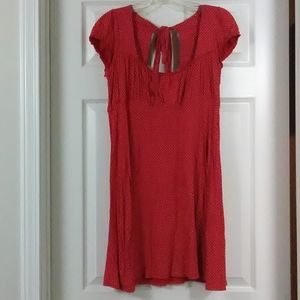 Lei sundresses by Taylor Swift